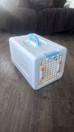 White Plastic Cat Carrier