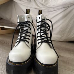 Dr. Martens Platform Jadon Boots
