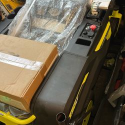 80V HP Brushless 30 in. Battery Electric Cordless Zero Turn Riding Mower with (2) 80V 10 Ah Batteries and Charger