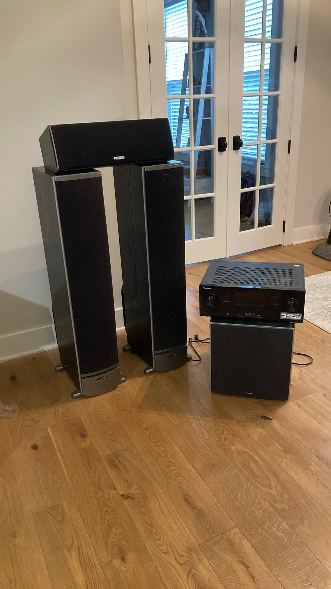 SPEAKERS POLK/PIONEER Stereo And Speakers