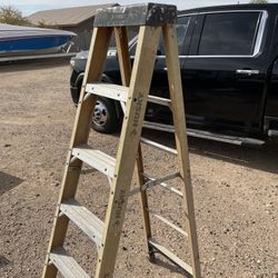 Husky 6 Foot Fiberglass Ladder