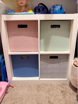 Cubical with fabric boxes
