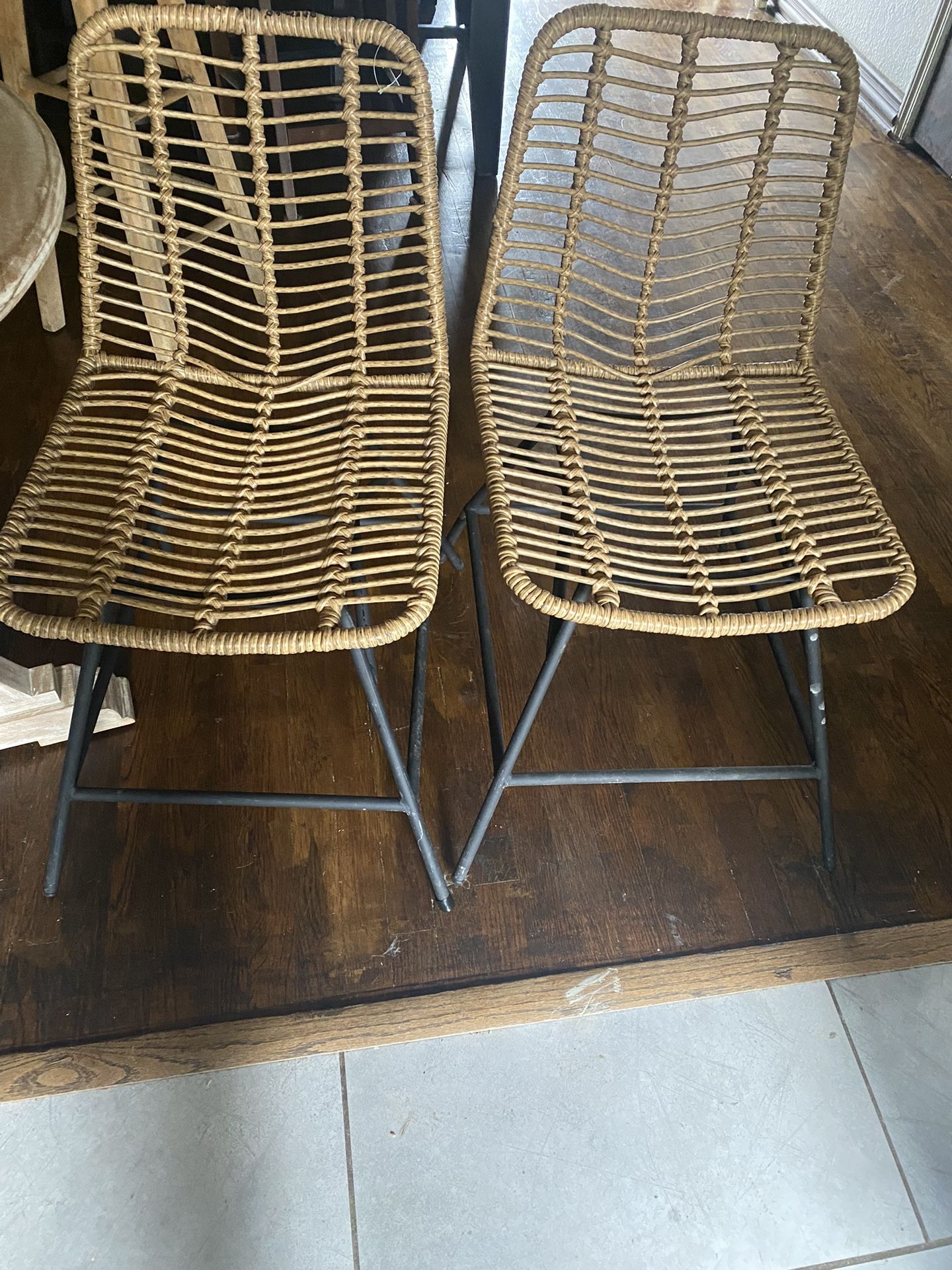 Table With Chairs