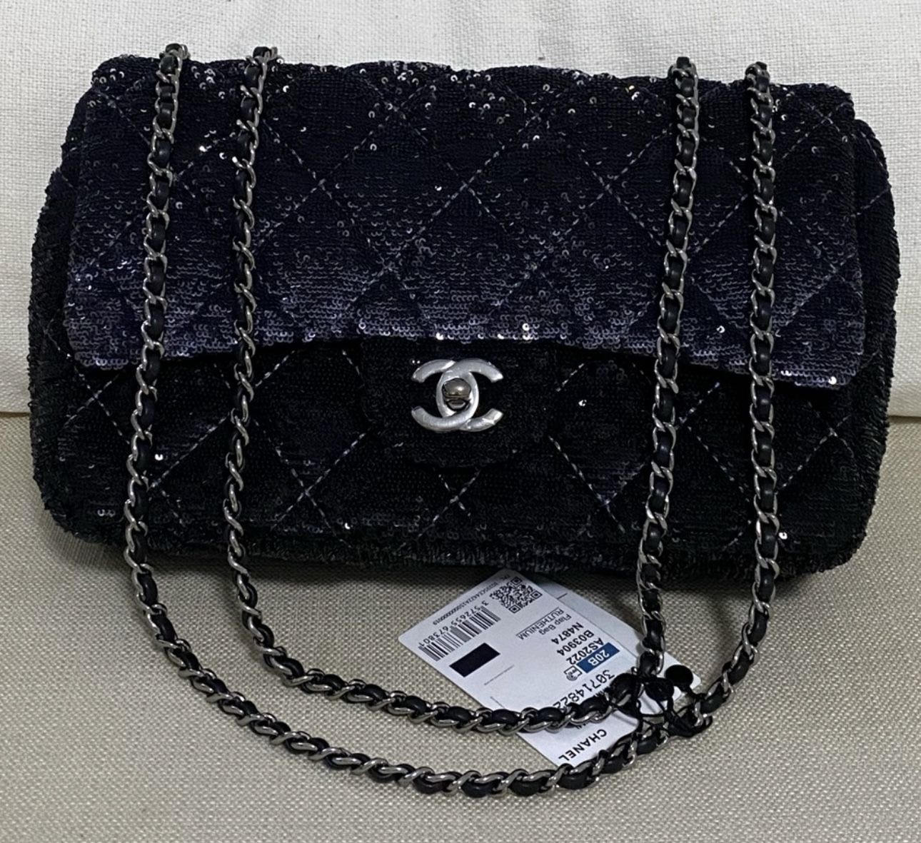 Chanel Authentic Classic Single Flap