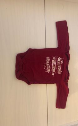 Queen like mama burgundy onesie 0-3 months