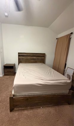 Queen bedroom set