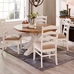 Broyhill Castillo 5-Piece Dining Set