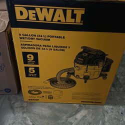 Dewalt Wet Dry Vacuum 