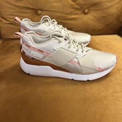 Puma metallic pink sneakers 
