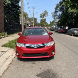 2012 Toyota Camry · LE Hybrid Sedan 4D