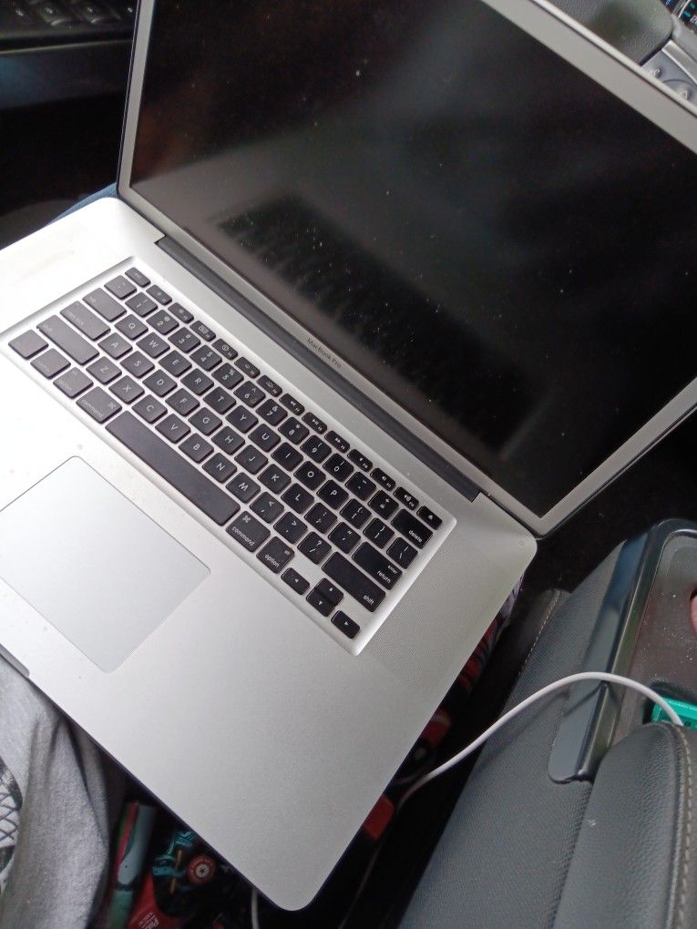 17-Inch "Mid-2010" MacBook Pro
