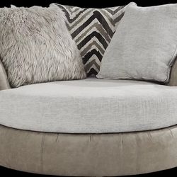 Novelia Beige Swivel Chair(s)