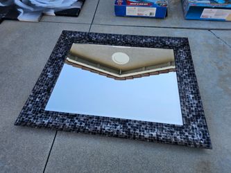 Glass mirror frame