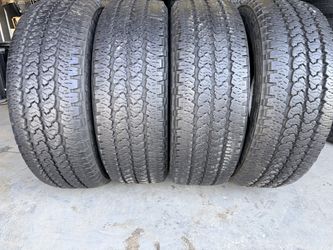 Firestone 275/70R18 Full Set Tires