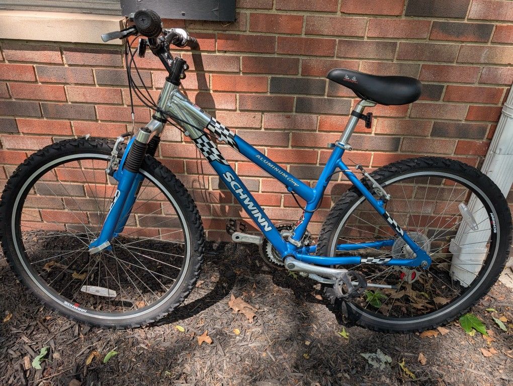26" SCHWINN BIKE