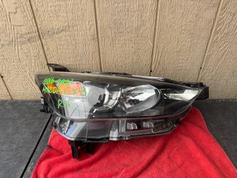 2016 2017 2018 2019 2020 2021 MAZDA CX-3 RIGHT SIDE HEADLIGHT OEM USED