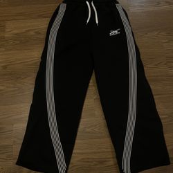 Y2K Black Striped SweatPants | East Orange 📍| Dm If Interested