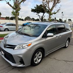 2018 Toyota Sienna
