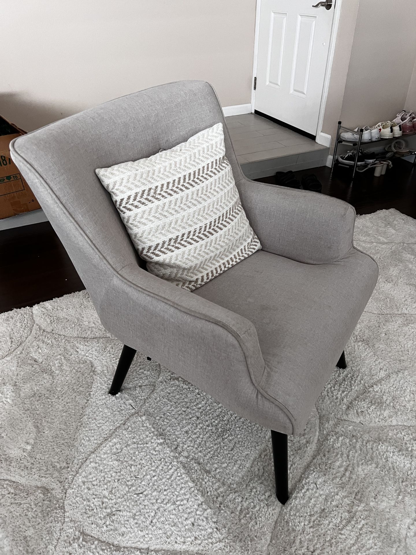 ACCENT CHAIR for Sale in San Diego, CA OfferUp