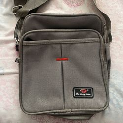 Lu Dong Hao, Bag, Green