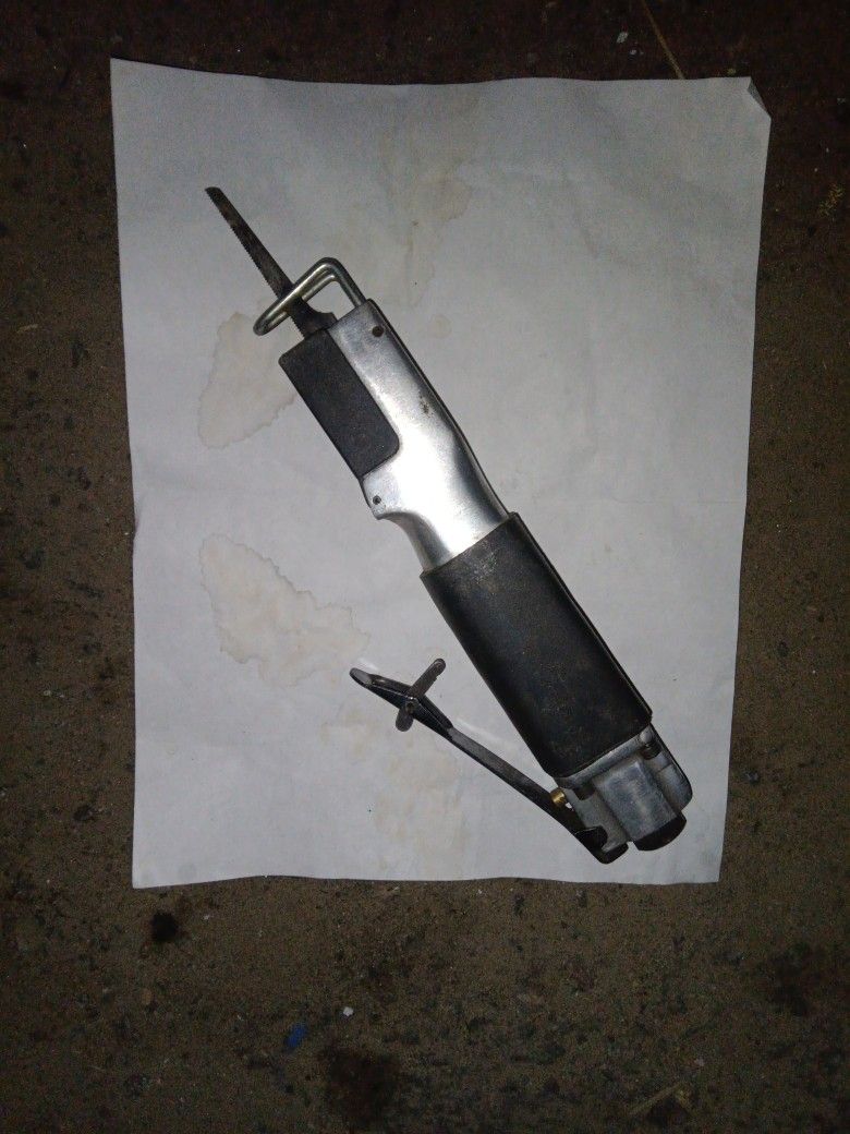 Generic Pneumatic Reciprocating Saw