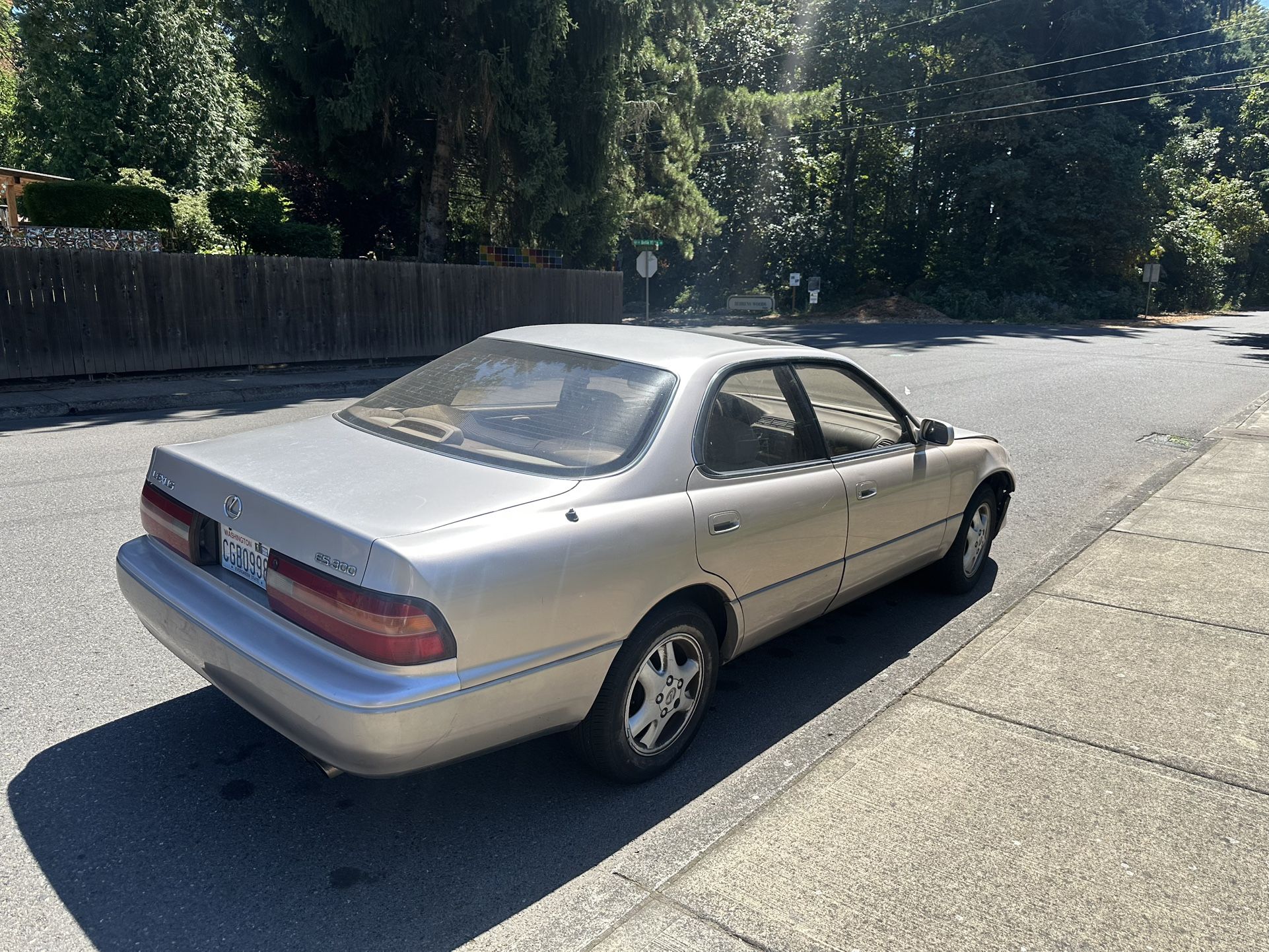 1995 Lexus ES 300