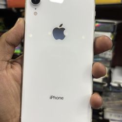 iPhone XR Unlocked With Warranty 
