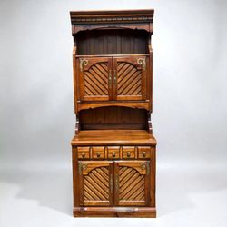 NY: Thomasville Furniture – Pine Manor Collection Hutch