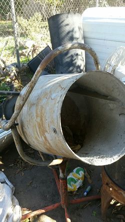 Cement mixer