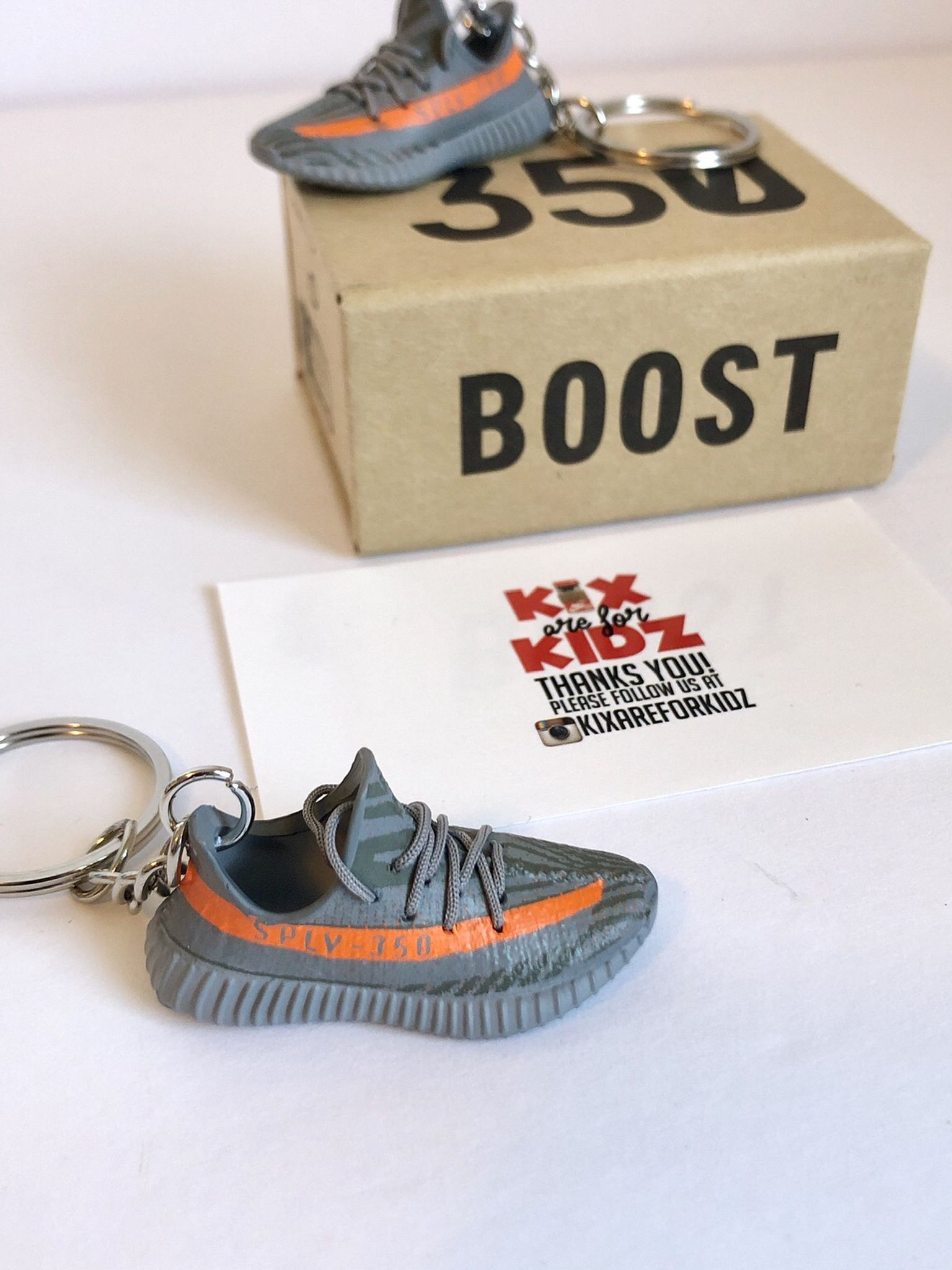 Kanye 350 V2 Beluga 3D Mini Sneaker Keychain