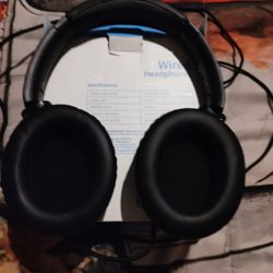Headphones usc c new in box FREE DELIVERY