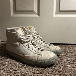 Blazer Mid ‘77 EMB All-Star (salt flats) 