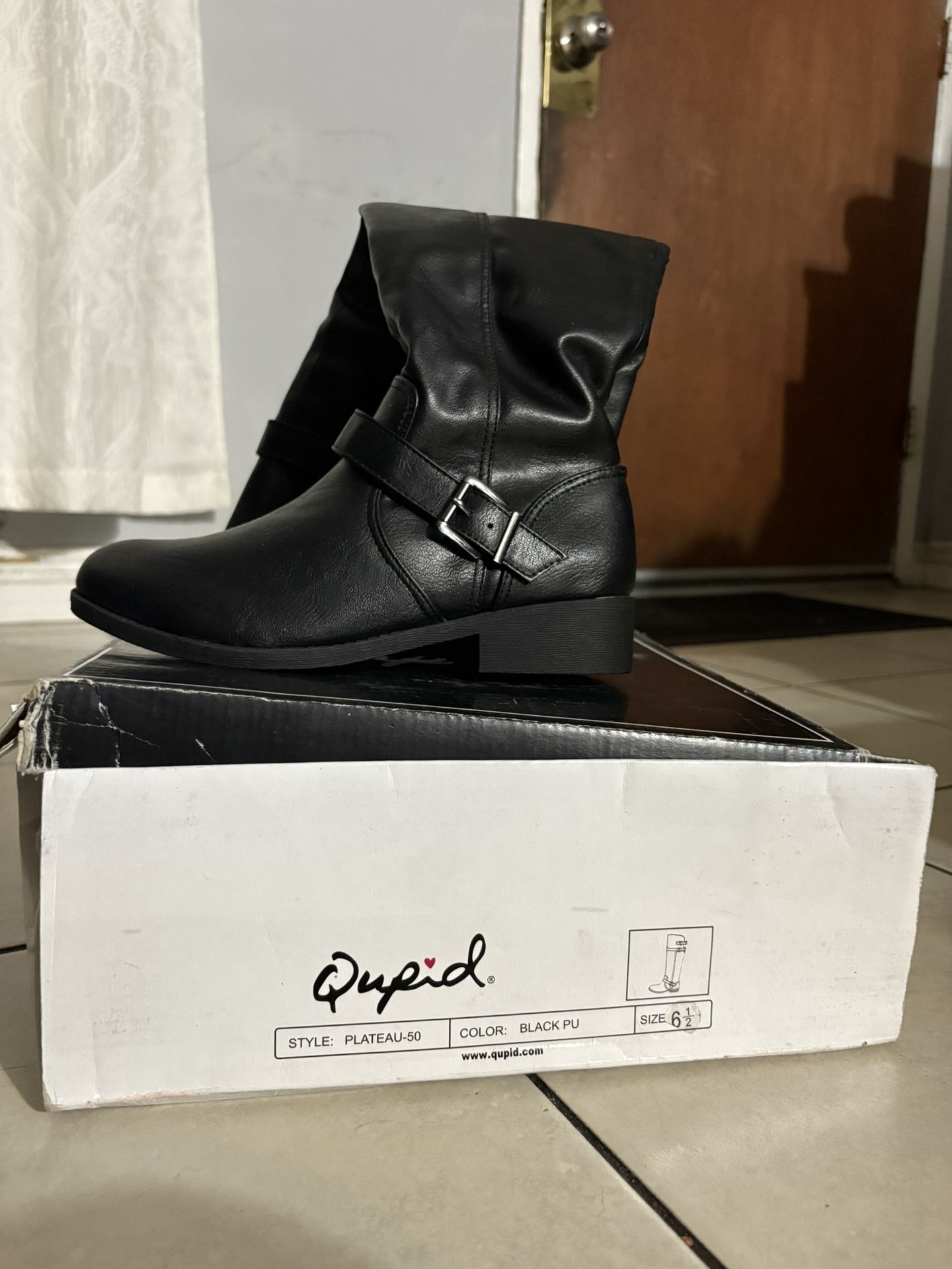 Qupid Black Boots