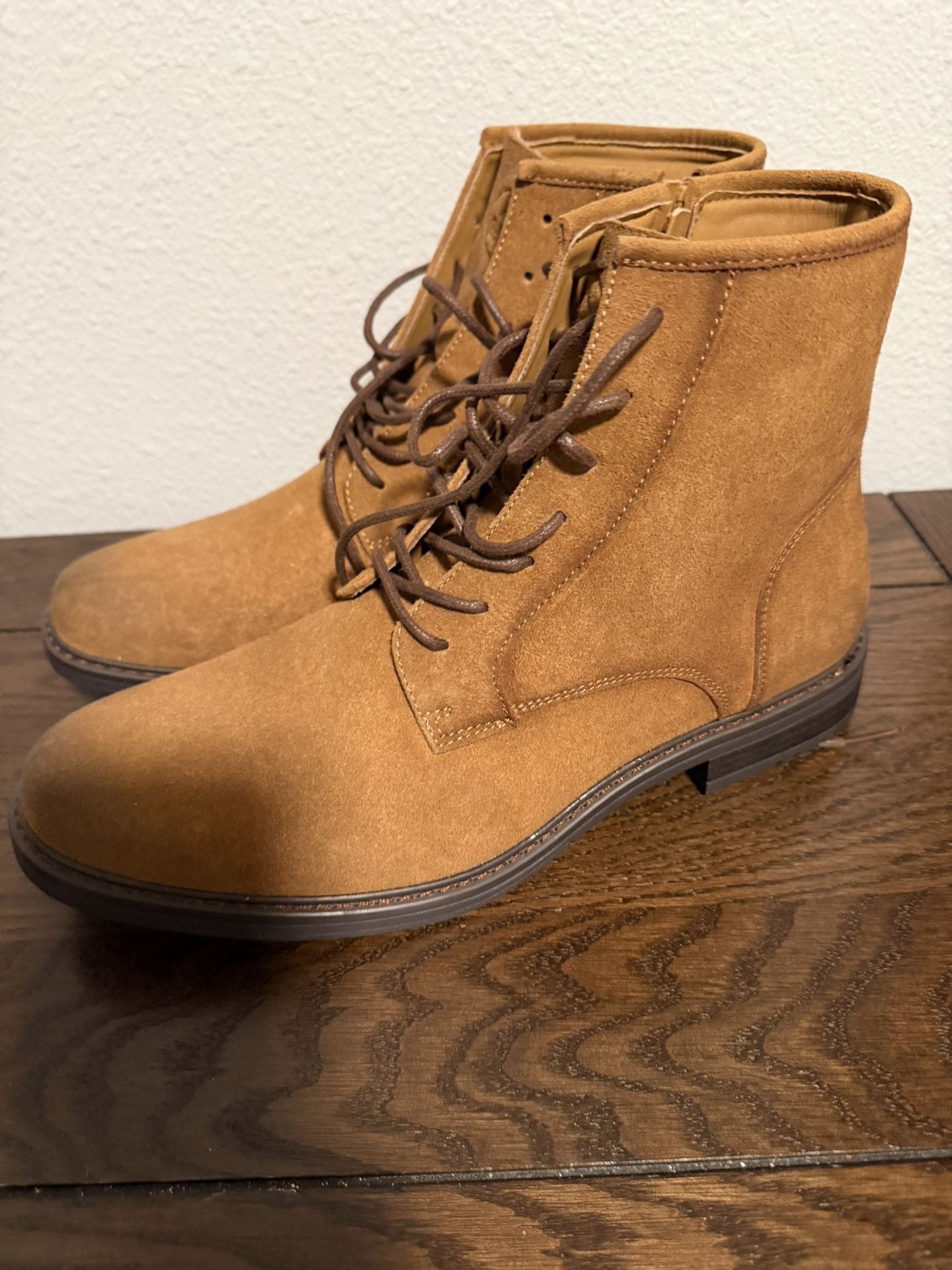 CLIFFS BY WHITE MOUNTAIN Mens Boots Size 10 New