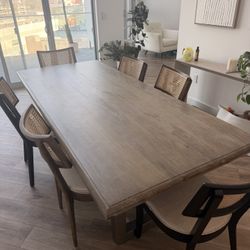 Pottery Barn Dining table