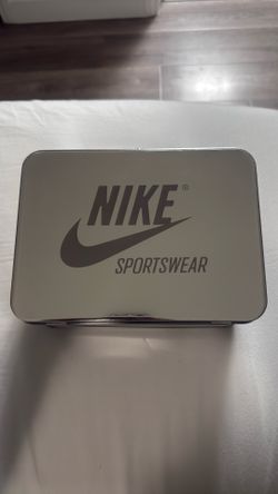 Customizable Nike Chrome Silver Cases