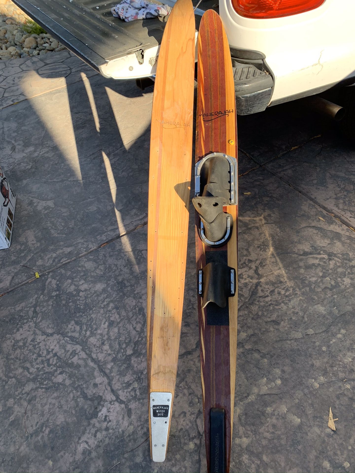 Maherajah wooden Water Skiis (2)