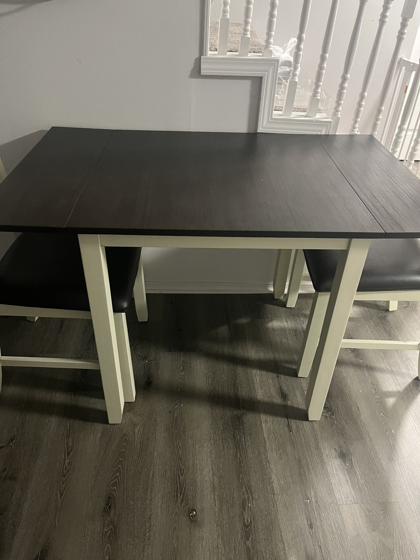 New Dining Table W/2 Chairs