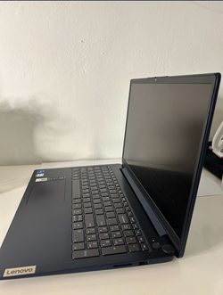 Lenovo - Ideapad 3 15.6" Touch-Screen Laptop