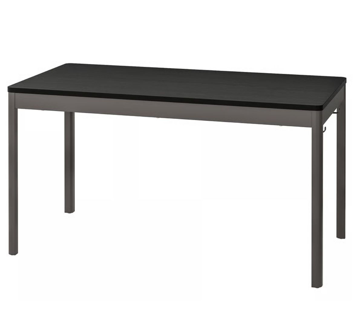 IKEA Idasen Table - Perfect for Your Office or Kitchen