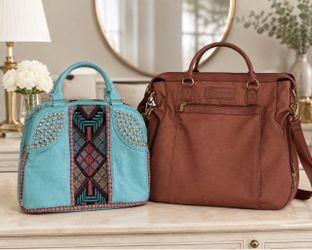 2 Like NEW LIONEL Purse Sarah Well LAPTOP BAG