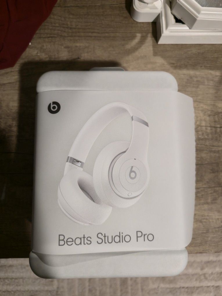 Beats Studio Pro