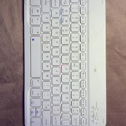 Slim Wireless IPad Portable Keyboard- fully working 