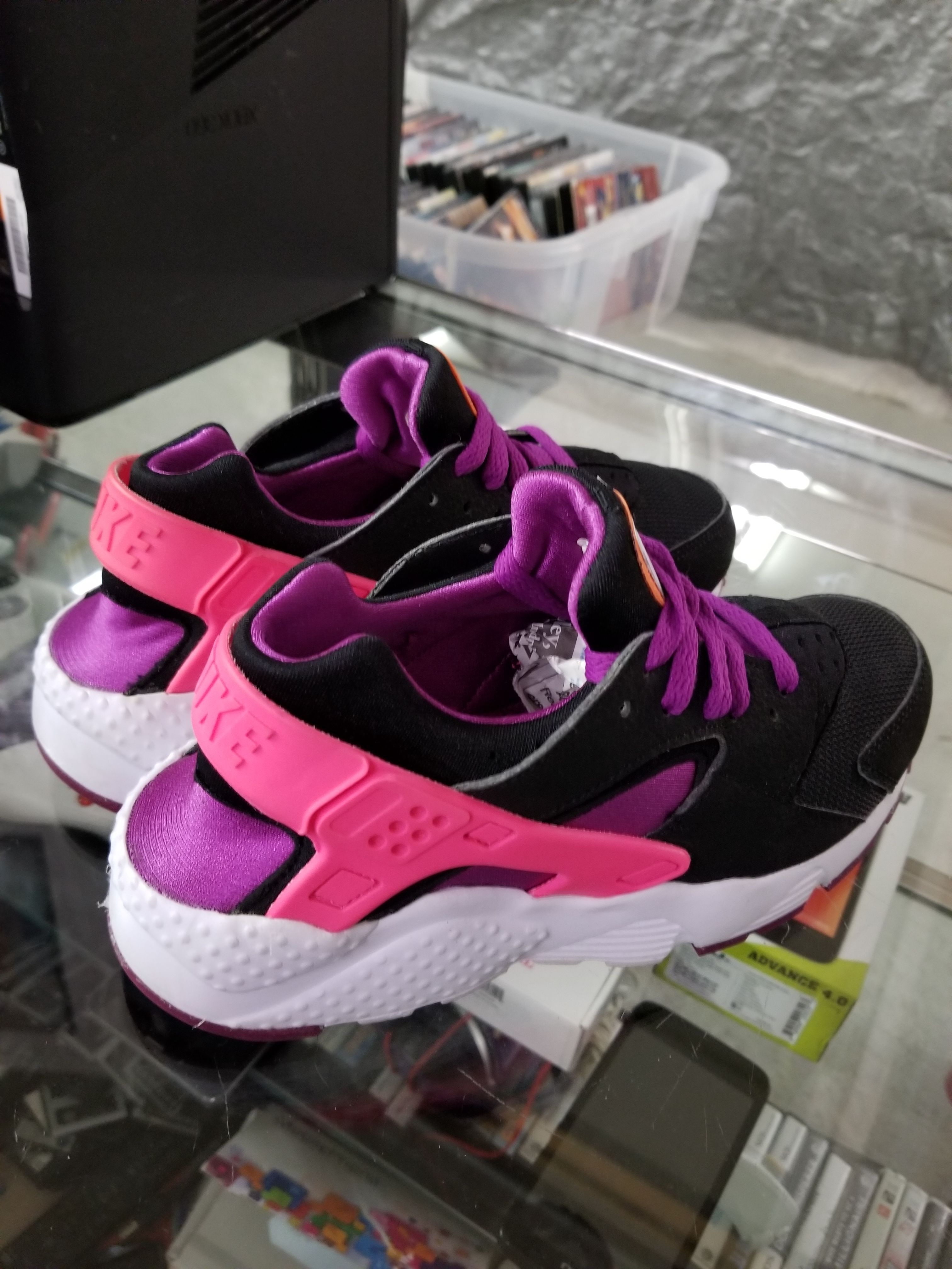 Nike huraches girls sale