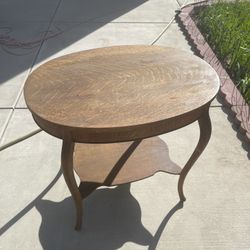 Antique Tiger Oak Oval Shaped Table