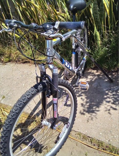 GT AGGRESSOR 2.0 ALUM CHROME FRAME ATB MTN BIKE RECONDITIONED OBO