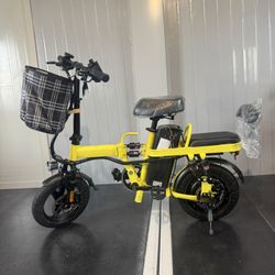 Folding electric bicycle