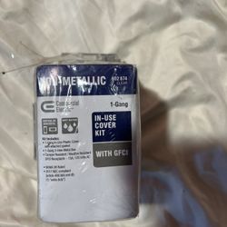 1-Gang Extra Duty Horizontal/Vertical Non-Metallic Weatherproof In-Use Cover (16-in-1-Configurations), Clear