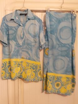 ASHRO SKIRT AND BLOUSE SET