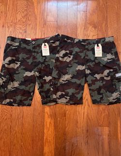 Levi’s Boys Relaxed Fit XX Cargo Shorts, size 18 reg 29